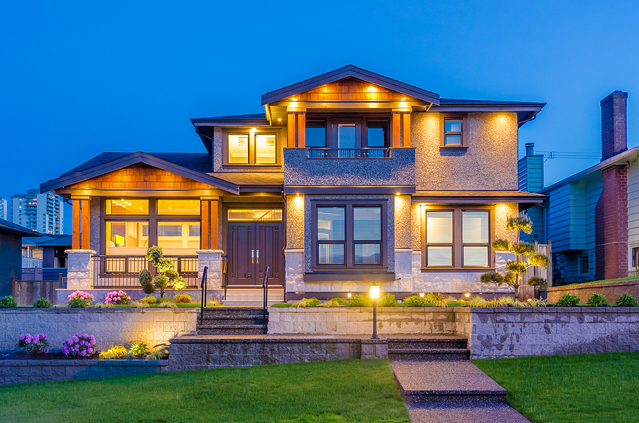 Outdoor landscape lighting installation